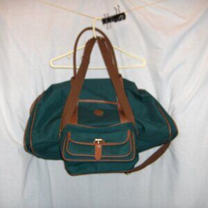 Ralph Lauren. Travel bag and accessory bag.